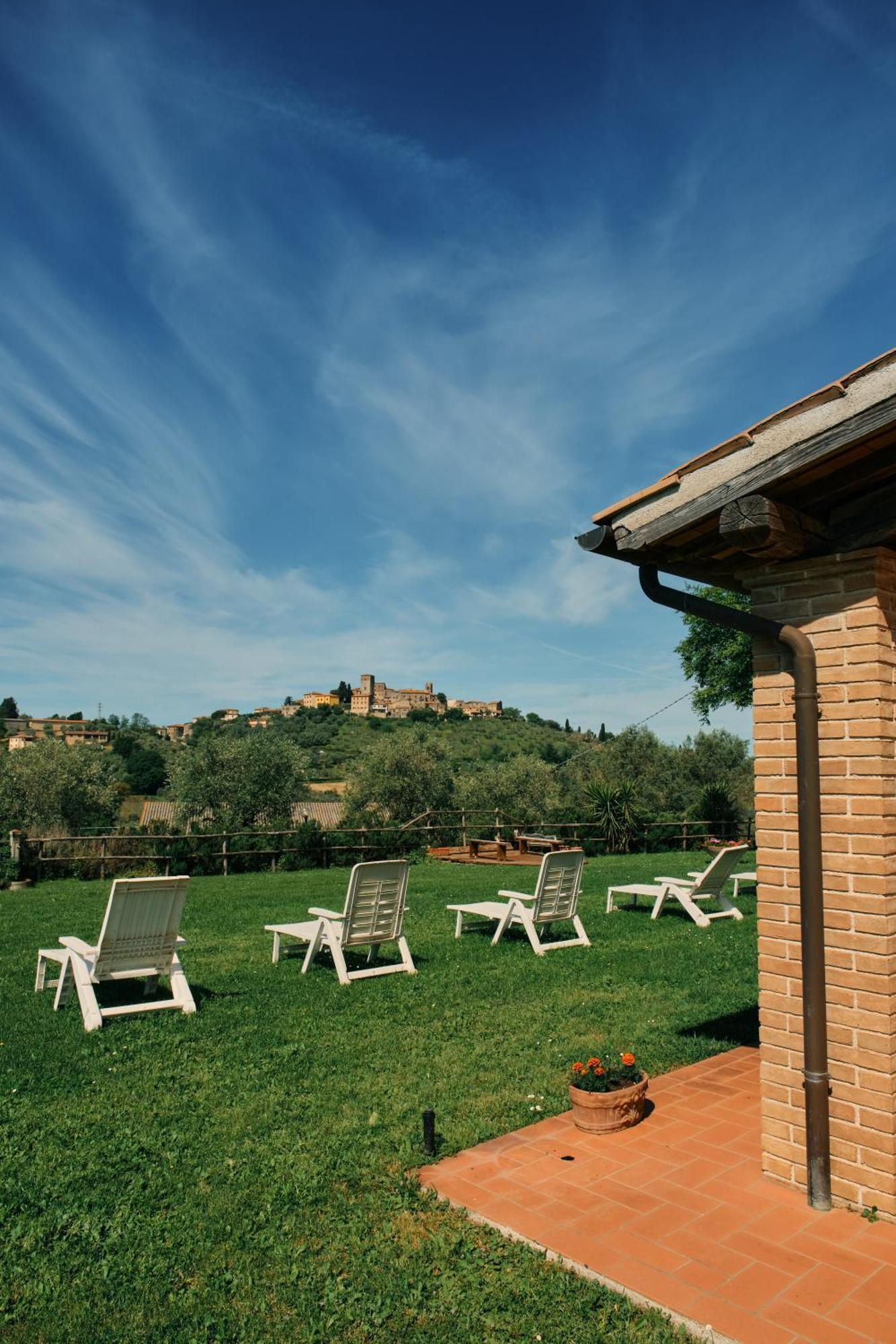 8380 Agriturismo Il Saragiolo Манчиано Экстерьер фото