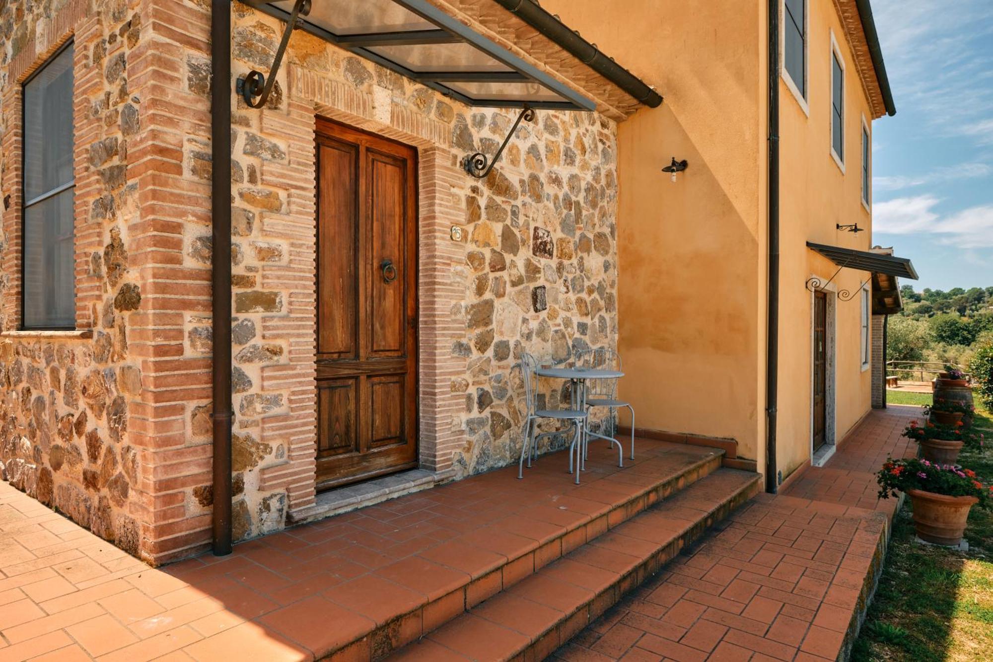 8380 Agriturismo Il Saragiolo Манчиано Экстерьер фото