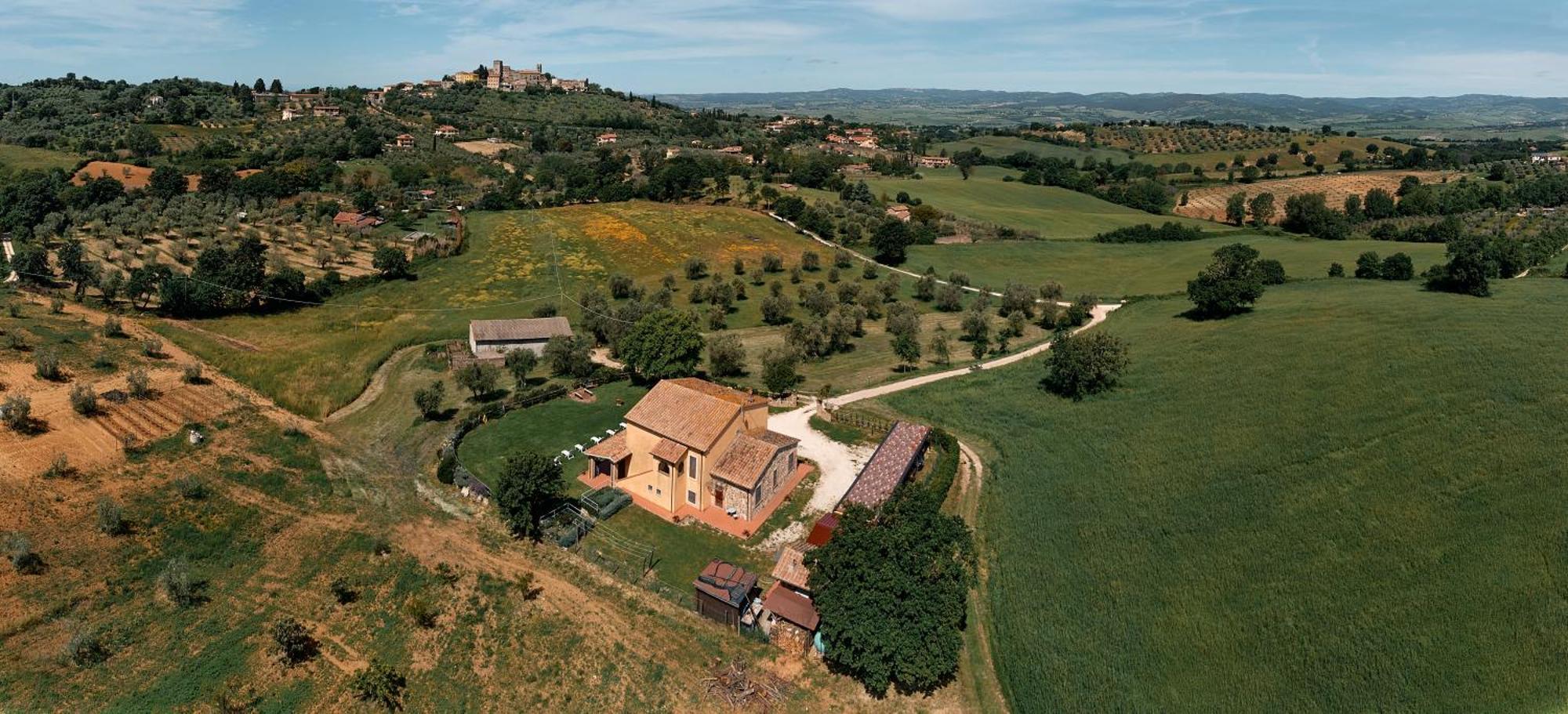 8380 Agriturismo Il Saragiolo Манчиано Экстерьер фото