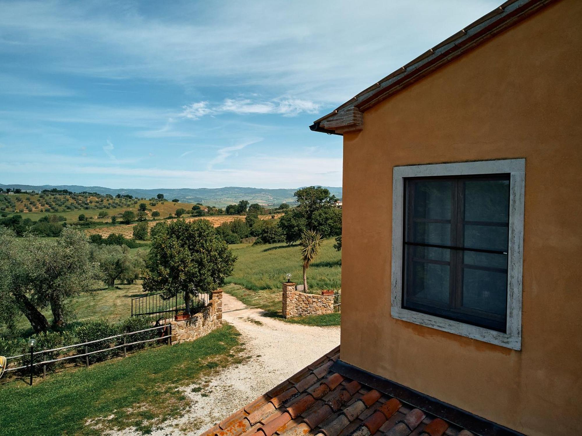 8380 Agriturismo Il Saragiolo Манчиано Экстерьер фото
