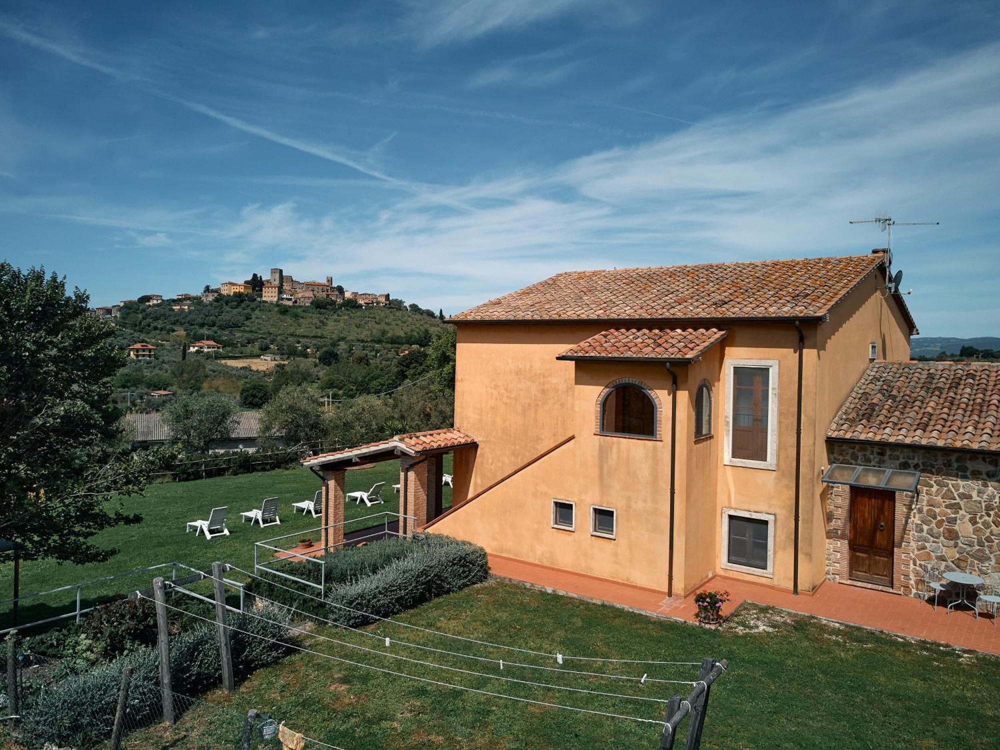 8380 Agriturismo Il Saragiolo Манчиано Экстерьер фото